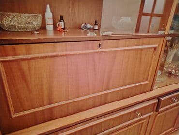 kitablar üçün rəflər: İşlənmiş, Dolab — 2