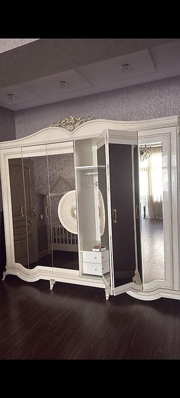 dolab skaf: Maşın boyası dolab 3 metr 580 manat qapılar şəkildəki kimi açılır heç — 1