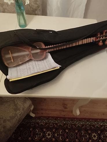 Tar: Tar – milli simli musiqi aləti - Korpus: iki hissəli armud formalı — 6