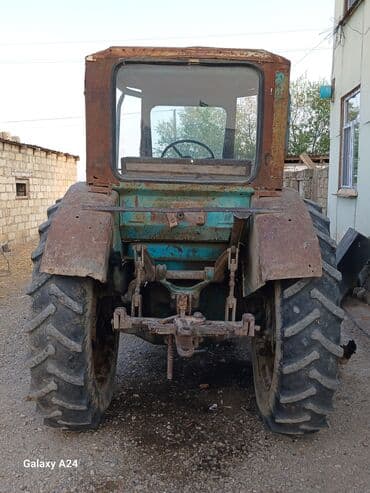 traktor ekskavator satiram: Tək satılır işlək vəziyətdədi qoşa difer t.40 real alıcılar zeng etsin — 5
