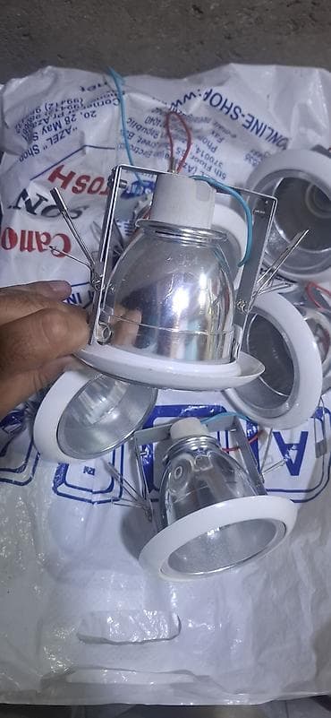 lent led: Tavan üçün daxili spot işıqlandırma korpusu (downlight). - Rəng: ağ — 1