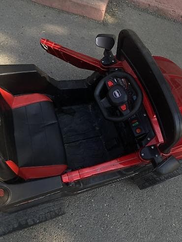elekt: Uşaq üçün elektrikli minik avtomobili - Korpus: parlaq qırmızı rəng — 2