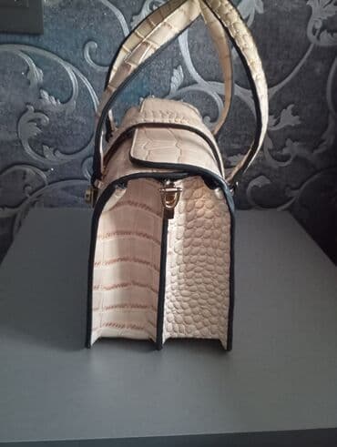 qadin ucun pul qablari: Əl çantası — 3