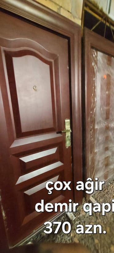 Demir çox aĝir qapi.
gence