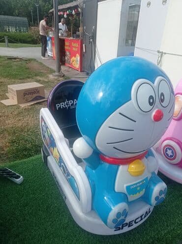 uşaq yellencekleri: Uşaqlar üçün çəhrayı rəngdə, cəlbedici dizaynlı yelləncək maşını. Bu — 2