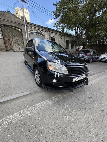 VAZ (LADA) Granta: 1.6 l | 2012 il 393000 km Sedan — 2