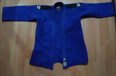 Спортивная форма: Green hill kimano 2 ay islenib Razmer 150.tecili satıldığına görə — 2