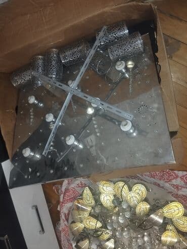 led isiqlar tavan ucun: Led Çılçıraq, 4 və daha çox lampa, Metal — 9