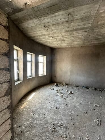 cavadxan qesebesi: Badamdar qəs. 6 otaqlı, 277 kv. m, Təmirsiz — 9