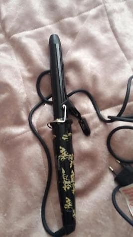 Saçı burmaq üçün.Təzədir.Sadəcə qutusu atlıb.50 manata alınıb.30