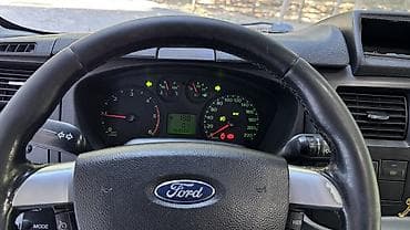 Ford Transit: 2.4 l | 2010 il 400000 km Universal