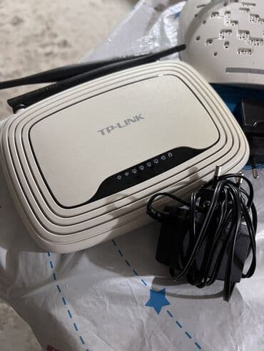 sazz internet necedi: Modem router Router Yenidir. Hec bir problemi yoxdu. Ikisi birlikde — 1