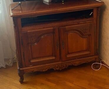 ruminiya mebelleri: Şəkildə göründüyü kimi ideal vəziyyətdədir. Rumıniya mebeledir — 2