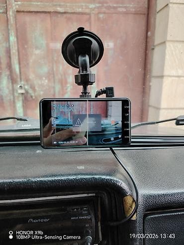 ikinci el ayfon 11: Avtomobil üçün ön kamera (videoregistrator) - Ön şüşəyə vakuumlu — 2