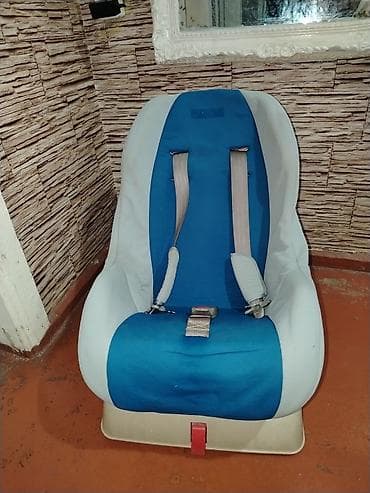 i̇zofiksli avtokreslo: Maşın üçün uşaq oturacağı normal vəziyyətdədir — 1