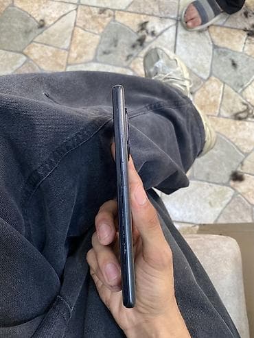 telefon redmi 8: Redmi 128 GB, rəng - Qara, Qırıq — 1