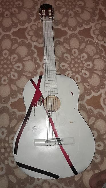 gitara satilir: Satılır: Gitar. Başqa gitarlarla barter oluna bilər. Texniki cəhətdən — 4
