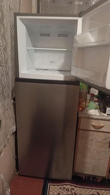 lg soyuducu: İki qapılı soyuducu – üstdə dondurucu bölmə - Rəng: paslanmayan — 2