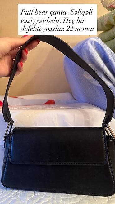 Pull&Bear qadın çantası. - Rəng: qara - Model: çiyin çantası, qısa