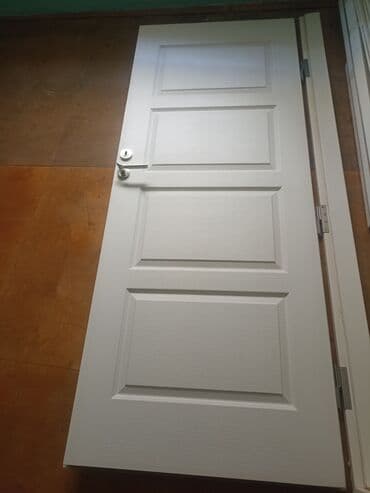 Alfa Romeo: Ağ rəngli interyer qapıları – klassik 4 panelli dizayn Təcili — 4