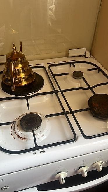 4 gözlü qaz plitəsi - Qazla işləyən, mexaniki idarəetmə - 4 yanacaq