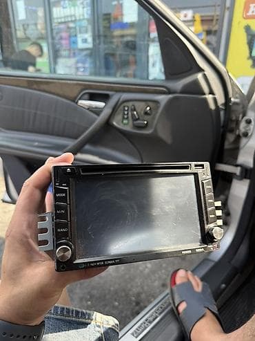 Maqnitofonlar: Maşın üçün 2 DIN multimedia maqnitola Xüsusiyyətlər: - Ön paneldə 7” — 1