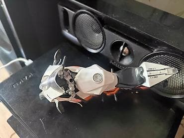 cd disk: Kolleksiya üçün motosiklet modeli - Tip: idman motosikleti maketi - — 2