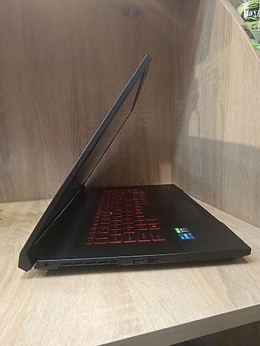 intel core i3: MSİ KATANA GF76 11UC — 5