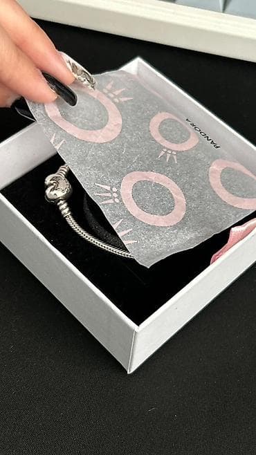 pandora qizil qolbaqlar instagram: Bilərzik, Pandora, Gümüş — 5