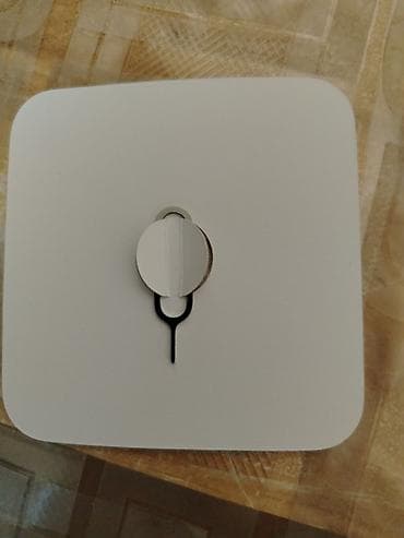 sim wifi modem: Ağıllı bədən tərəzisi - Dizayn: kvadrat formalı, ağ rəngdə — 1