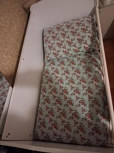 yazili sepler: Oğlan və qız üçün, Dördbucaq, Beşik, Matras ilə, Yellənmə mexanizmsiz — 3