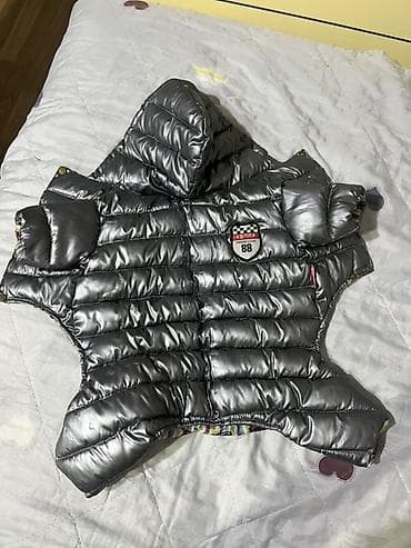 tech fleece: Gümüşü rəngli, kapüşonlu şişmə heyvan jileti. - İkiüzlü dizayn — 2