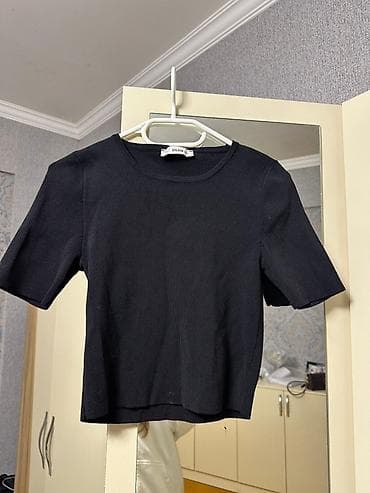 Dilvin qadın t-shirt - Rəng: qara - Model: qısa kəsim, qısa qol - — 2