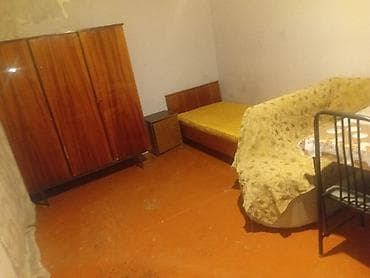 ucuz ev: Kirayə üçün 1 otaqlı yaşayış yeri həyət evi ümumi sakit həyət - — 10