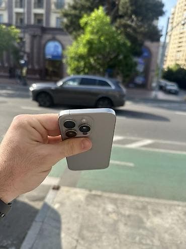 iphone 7 plus qiymet: IPhone 16 Pro, 256 GB, Gümüşü, Face ID — 3