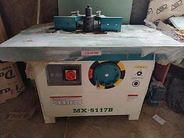 rəndə: Ağac emalı üçün nəzərdə tutulmuş sənaye şpindel frezer maşını. Maşının — 2