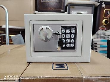 Rəqəmsal kilidli metal seyf - Material: qalın metal gövdə, toz boya