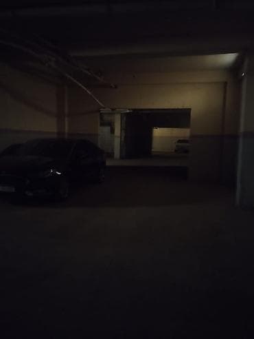 Yeraltı avtodayanacaq sahəsi - Bağlı, yeraltı qaraj/parking zonası - — 1