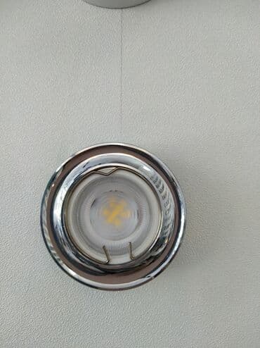 rengli lampa: Ajax şirkətindən olan silindrik formalı təhlükəsizlik kamerası — 1