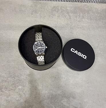 Yeni, Qol saatı, Casio, rəng - Gümüşü