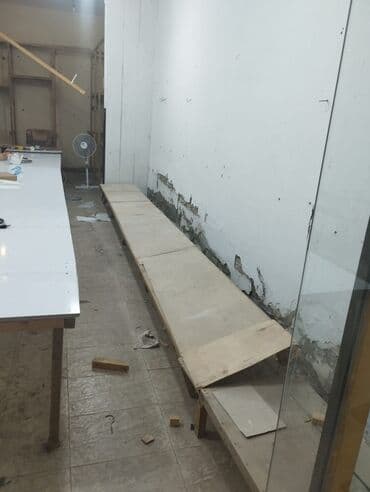 аренда торгового места в магазине: Binə ticarət mərkəzində 7-ci sırada yerləşən 40 kvadrat metrlik mağaza — 4