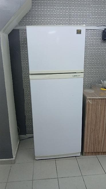 İki qapılı soyuducu - Üst qapı: dondurucu bölmə. Şaquli havalandırma — 3