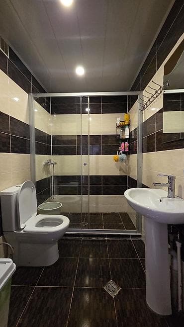 otaq icarə: Xırdalanda 2 və 9 saylı məktəbə bazara yaxın kristal 1 yaşayış — 7