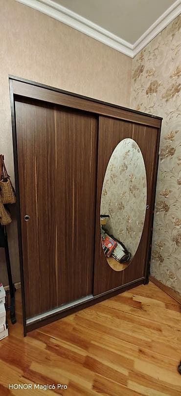 qarderob şkafları: Mebel dəsti – iki müxtəlif şkaf Dolab defektsiz halda 2/140 ölçüde 140 — 2