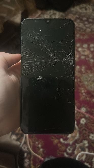 Samsung Galaxy A50, rəng - Ağ, Qırıq