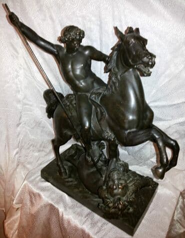 statuetka heykel: Fiqur — 1