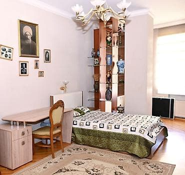 28 may kiraye ev: Сдается уютная 4-х комнатная квартира в центре Баку, в жилом комплексе — 10