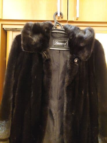 Ferrari: Uzun xəz palto - Rəng: qara, tünd-boz panellərlə kombinə - Model — 6