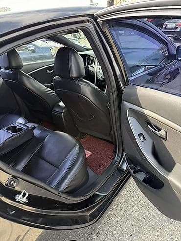 07 sekilleri peredok: Hyundai i30 1.6 dizel kenardan xoddanma var — 9