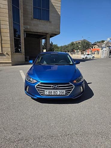 Транспорт: Hyundai Elantra: 2 л | 2017 г. Седан — 4